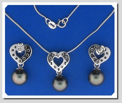Tahitian Pearl Pendant/Chain/Earrings Set: 8.45-8.75MM, Black, 0.10 Ct. Diamonds, 14K White Gold