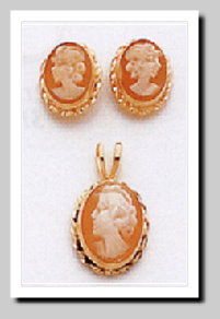 Cameo Earrings & Pendant Chain Set 14K Yellow Gold