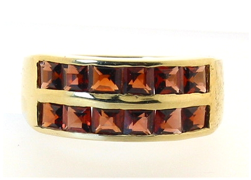 Genuine 12 Garnet Ring 14K Gold, Size 6.75