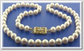 white akoya pearls - necklaces
