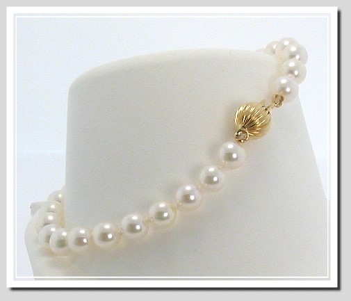 AA 7-7.5MM White Chinese Akoya Cultured Pearl Bracelet 14K Clasp