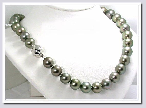 11MM - 13.6MM Gray/Green Tahitian Pearl Necklace 14K Diamond Clasp 17.5in