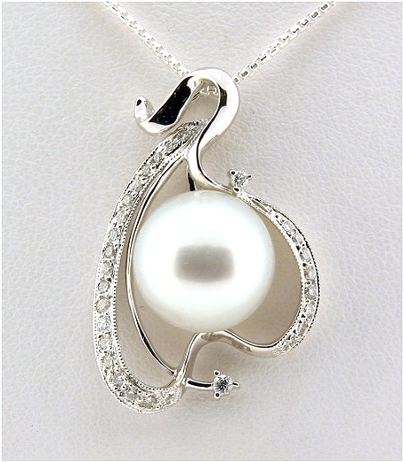 12.5MM White South Sea Pearl Pendant w/0.35 Ct. Diamonds, 18K White Gold