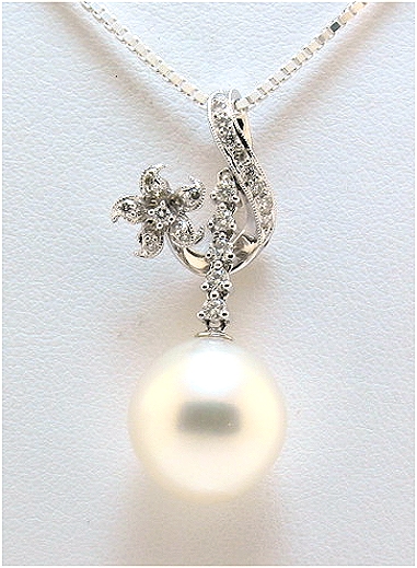 12.5MM White South Sea Pearl Pendant 0.40 Ct. Diamonds 18K W Gold