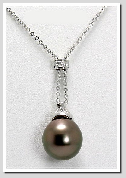 10.5X12MM Gray/Red Tahitian Pearl Diamond Necklace 14K White Gold 16+1in