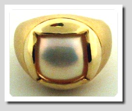 Unique 14MM Mabe Pearl Ring 14K Yellow Gold Size 7.5