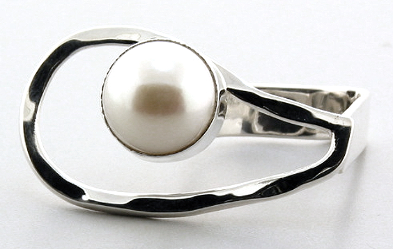 Designer 11MM Freshwater Pearl Ring, Silver, Top 1.4in Wide, Size 6